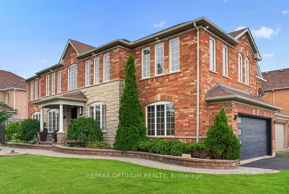 840 Brass Winds Place, Mississauga, ON L5W 1T3