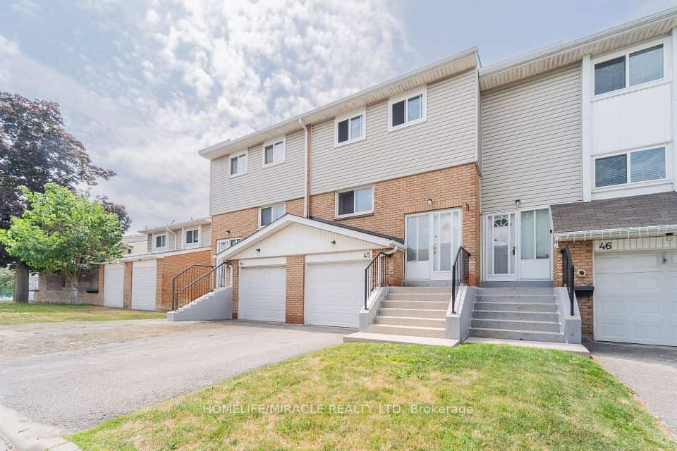 45 Lincoln Court, Brampton