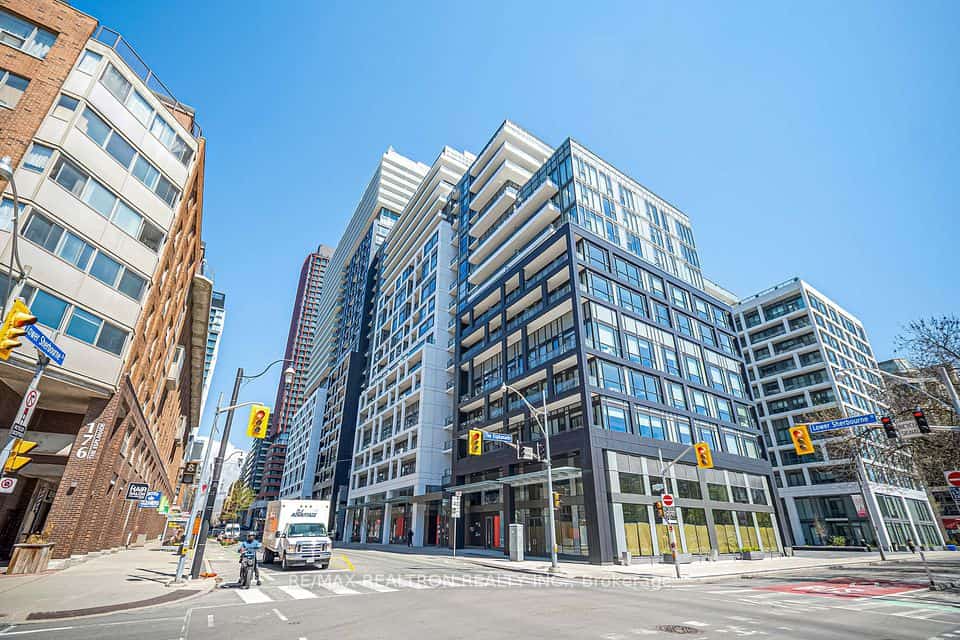 121 Lower Sherbourne Street #1742, Toronto, ON M5A 0W8