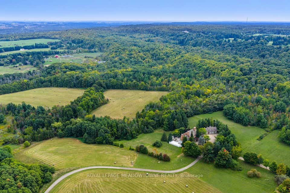 2097 Grange Side Road, Caledon, ON L7C 0E7