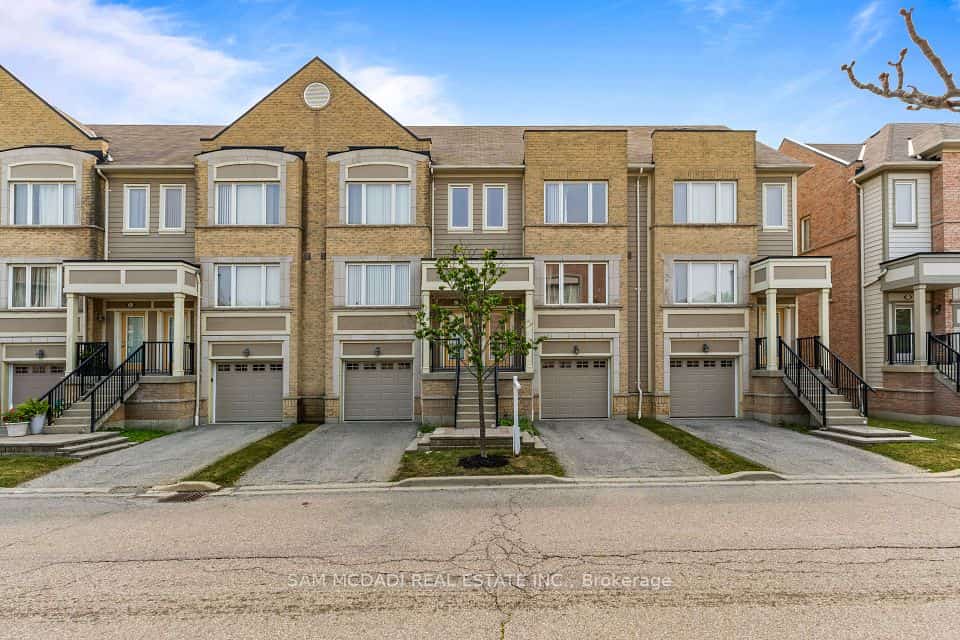 3050 Erin Centre Boulevard #55, Mississauga, ON L5M 0P5