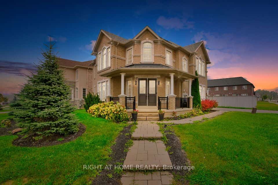 288 Raymond Road, Hamilton, ON L9K 0H8