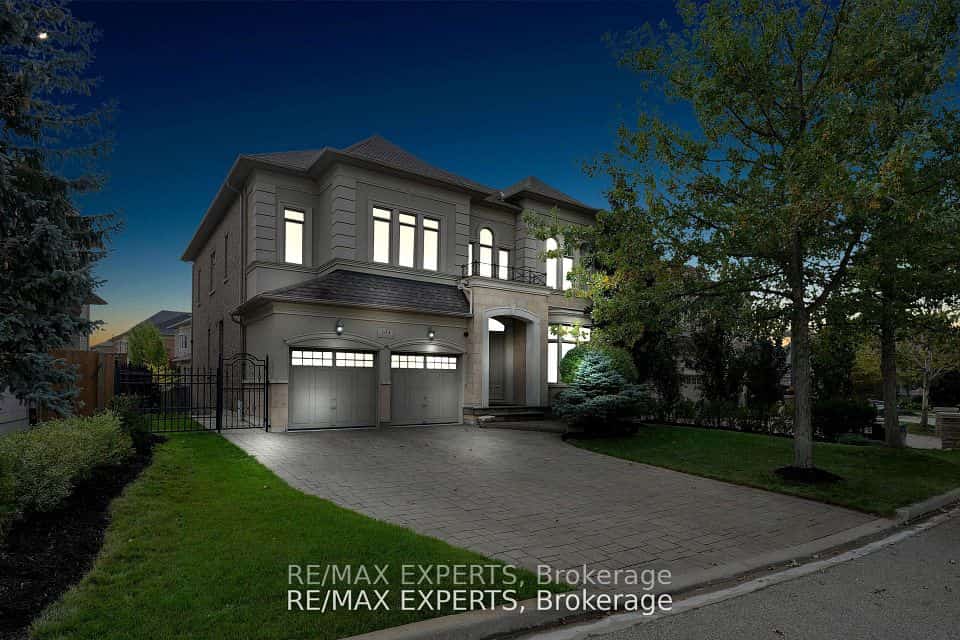134 Orleans Circle, Vaughan, ON L4H 0V3