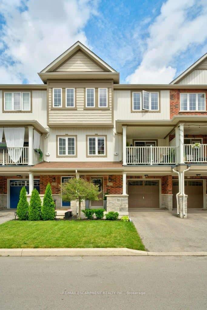 54 Nisbet Boulevard #37, Hamilton, ON L8B 0Y3