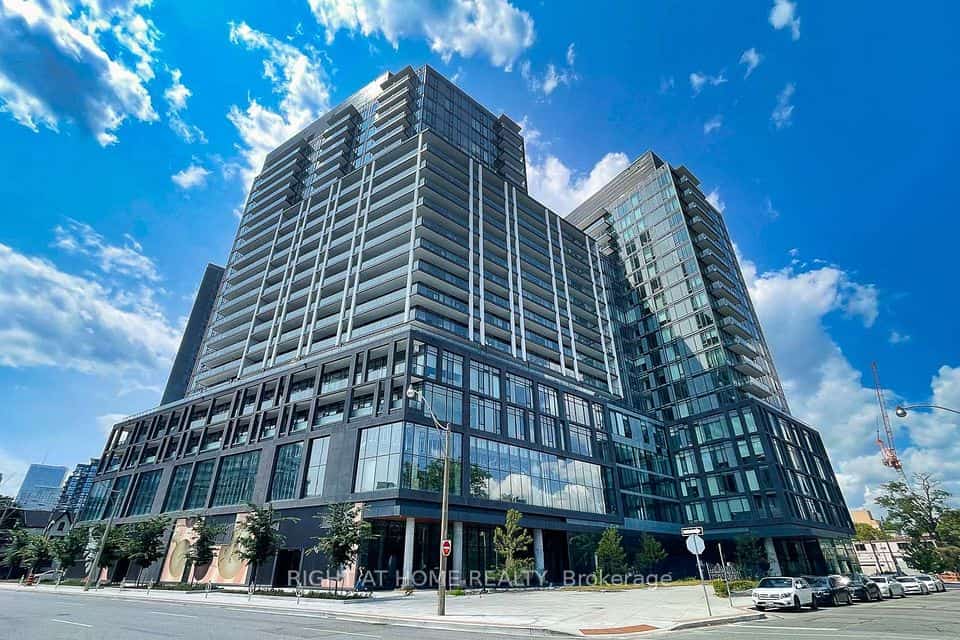 50 Power Street #914, Toronto, ON M5A 0V3
