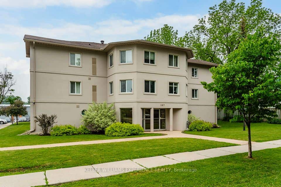 107 Bond Street, Orillia, Orillia