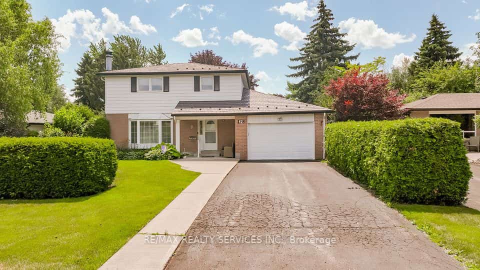 39 Dunblaine Crescent, Brampton, ON L6T 3H1
