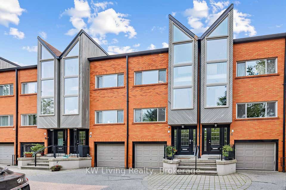 155 Woodbine Avenue #TH7, Toronto, ON M4L 3P1