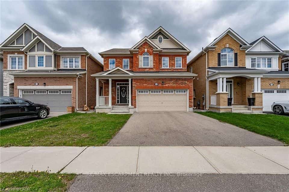286 Spring Creek Drive, Hamilton, ON L8B 0Y5