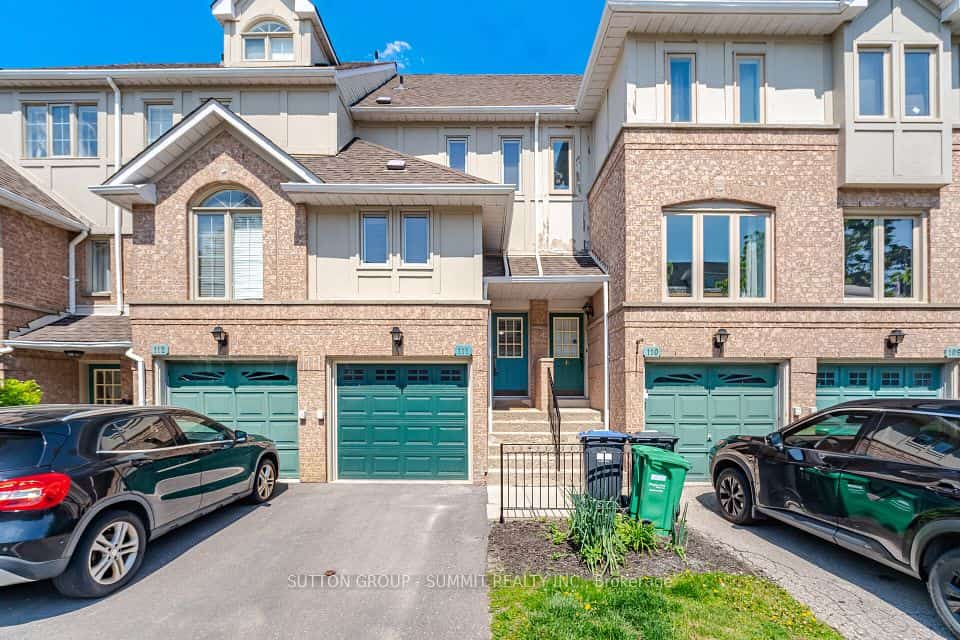 1050 Bristol Road W #111, Mississauga, ON L5V 2E8