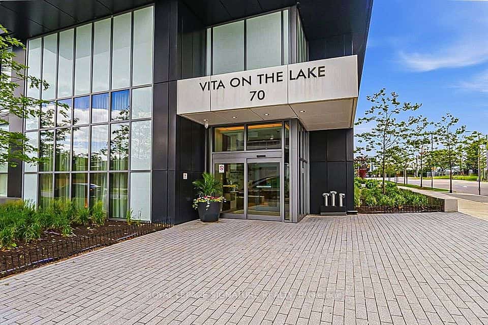 70 Annie Craig Drive #LPH1, Toronto, ON M8V 0G2