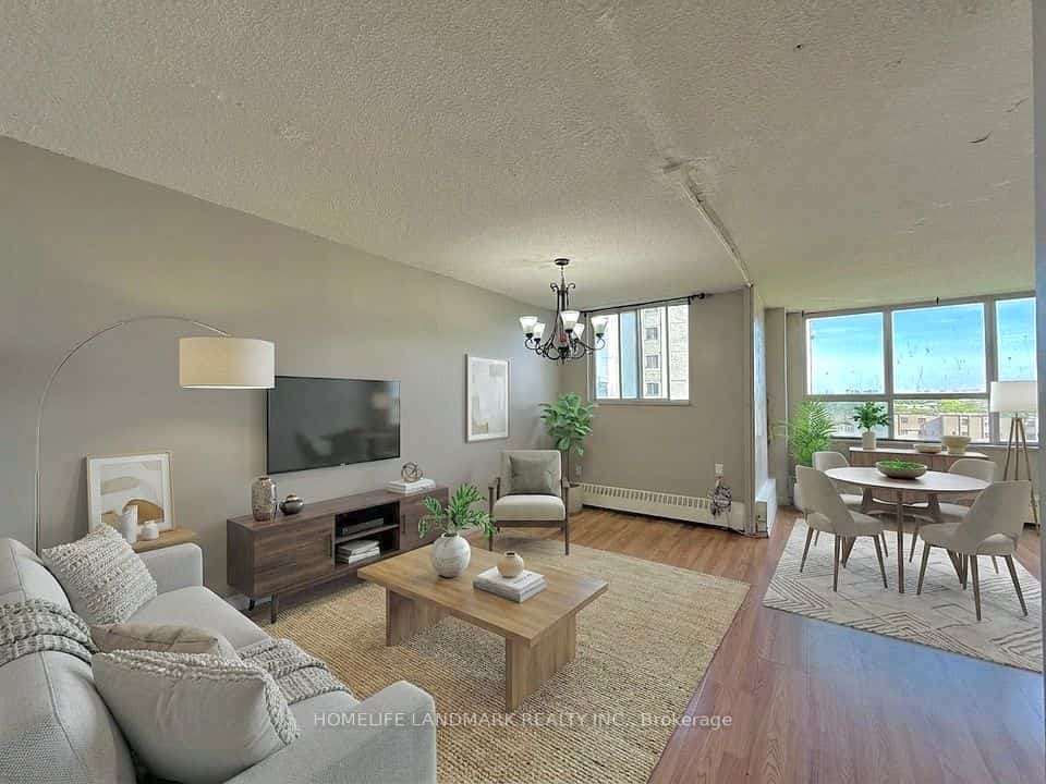 200 Lotherton Pathway #506, Toronto, ON M6B 2G9
