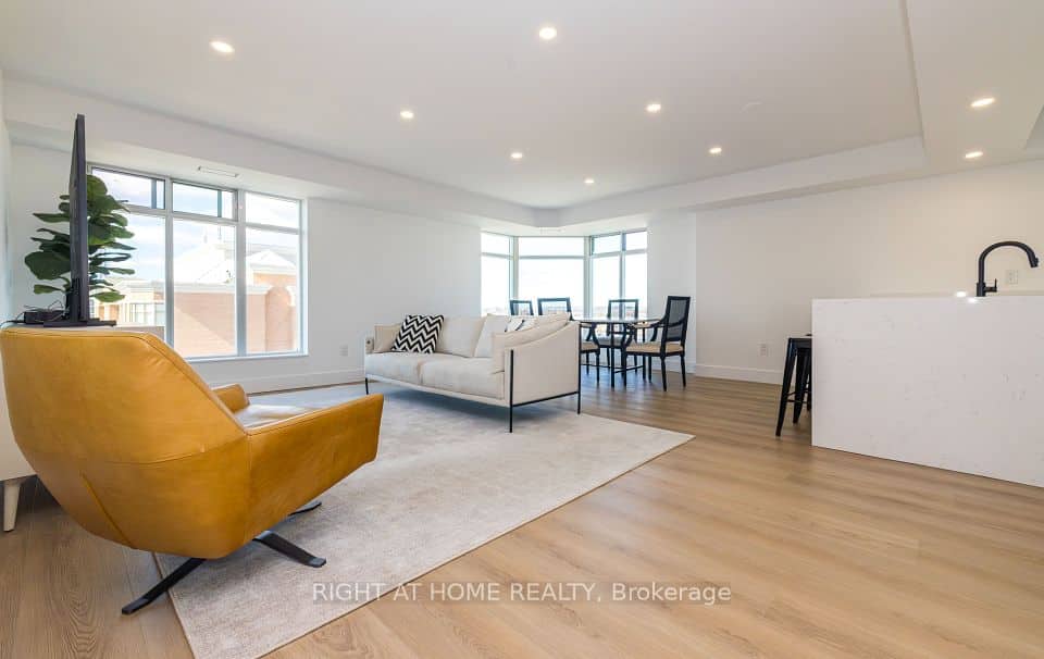 135 Pond Drive, Markham