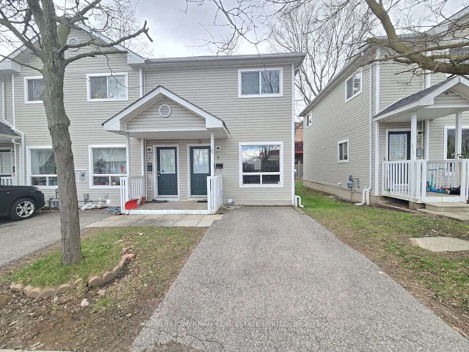 4277 Lawrence Avenue E #6, Toronto, ON M1E 2S8
