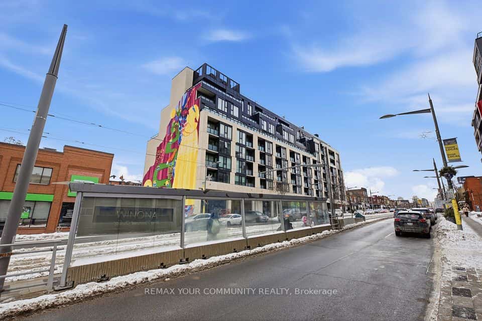 840 St Clair Avenue W #312, Toronto, ON M6C 0A4