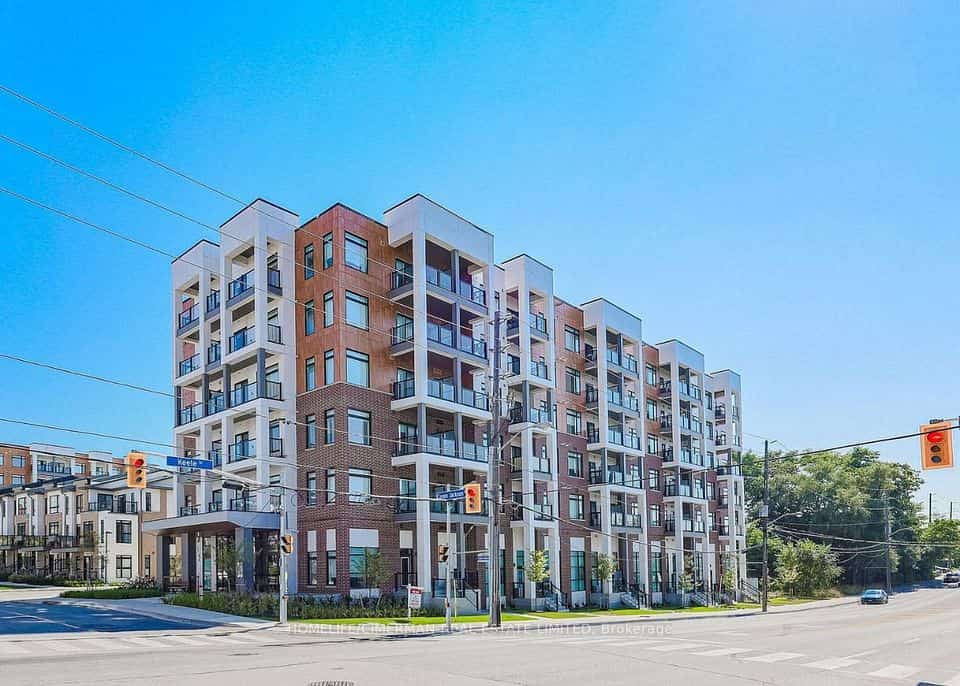165 Canon Jackson Drive #408, Toronto, ON M6M 0C4