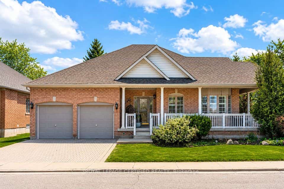 2 Orchard Park Gate, Brampton, ON L6R 1W5