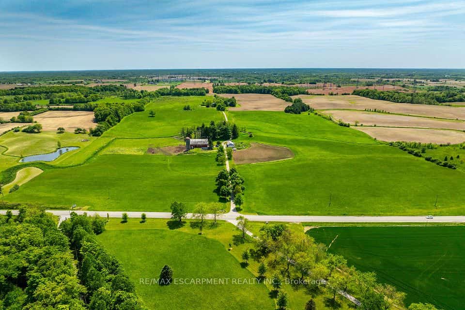 1216 SAWMILL Road, Hamilton, ON L9G 3L1