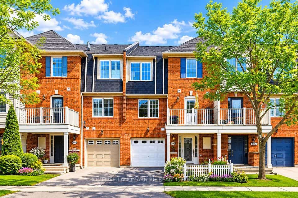 3060 Dewridge Avenue, Oakville, ON L6M 5J1