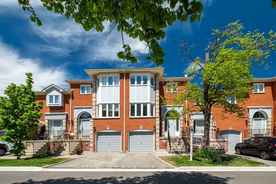 80 McCallum Drive #35, Richmond Hill, ON L4C 9X5