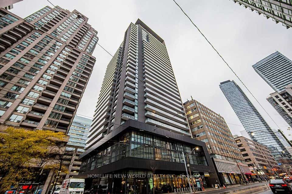 770 Bay Street #808, Toronto, ON M5G 0A6