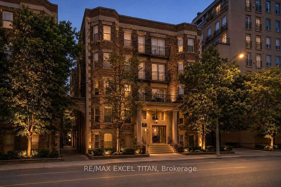 414 Jarvis Street #107, Toronto, ON M4Y 3C2