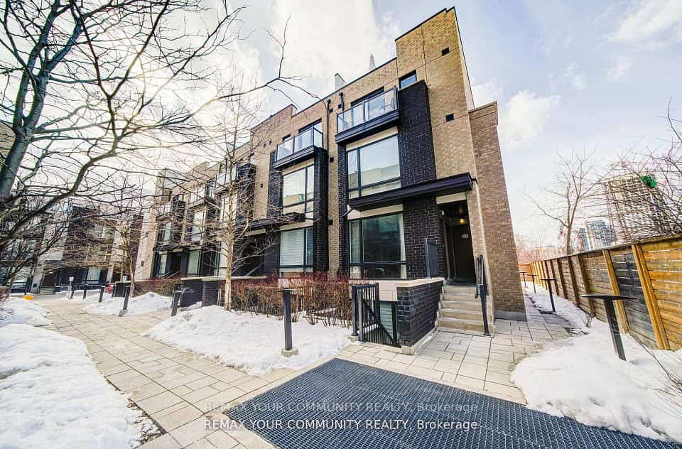 34 Fieldway Road, Toronto