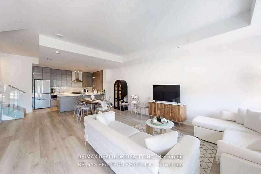 11782 Ninth Line #112, Whitchurch-Stouffville, ON L4A 5G1