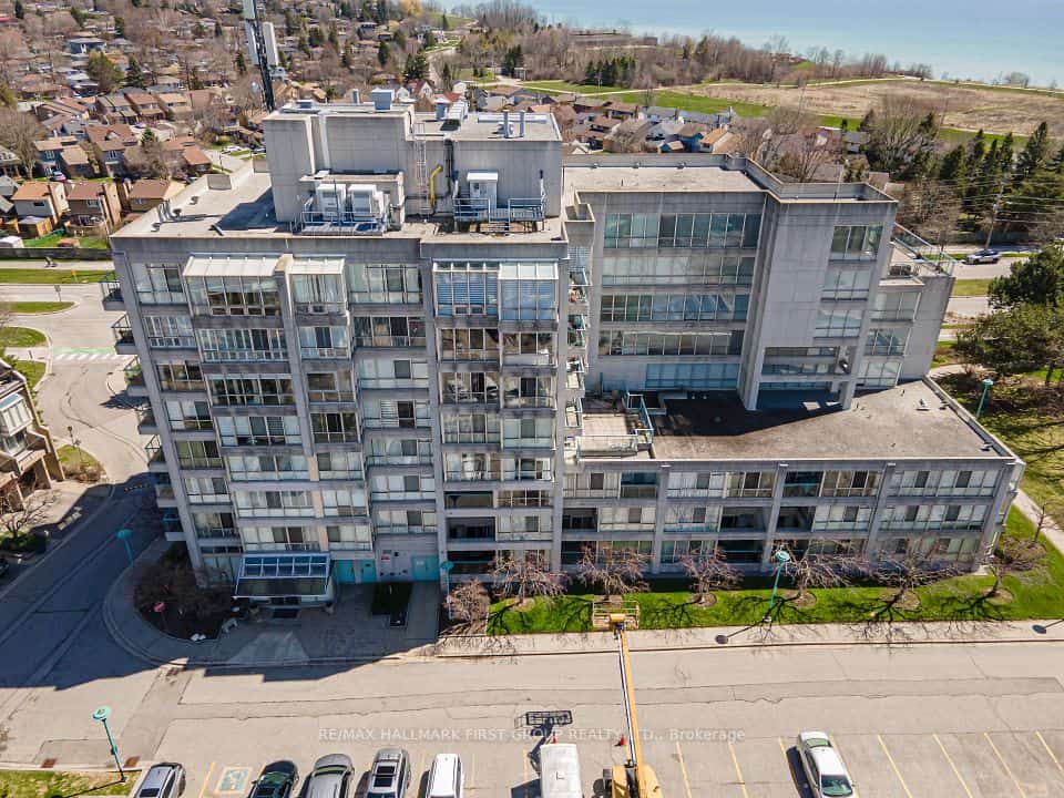 25 Cumberland Lane #110, Ajax, ON L1S 7K1