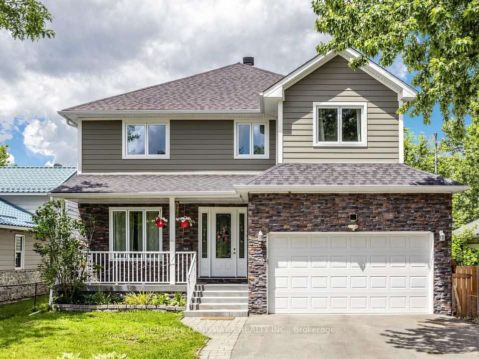 133 Cooks Bay Drive, Georgina, ON L4P 2M2