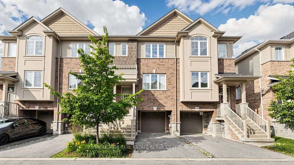 7 Birot Lane, Hamilton, ON L9K 0K1