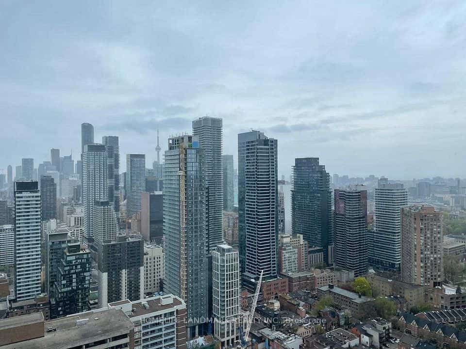 45 Charles Street E #4502, Toronto, ON M4Y 0B8