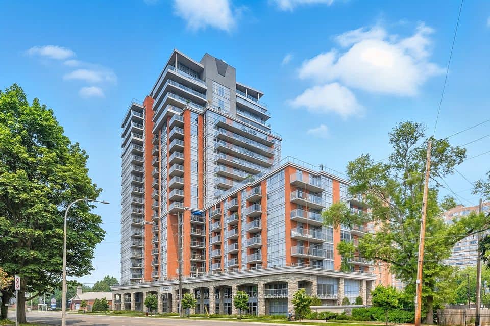 551 Maple Avenue, Burlington