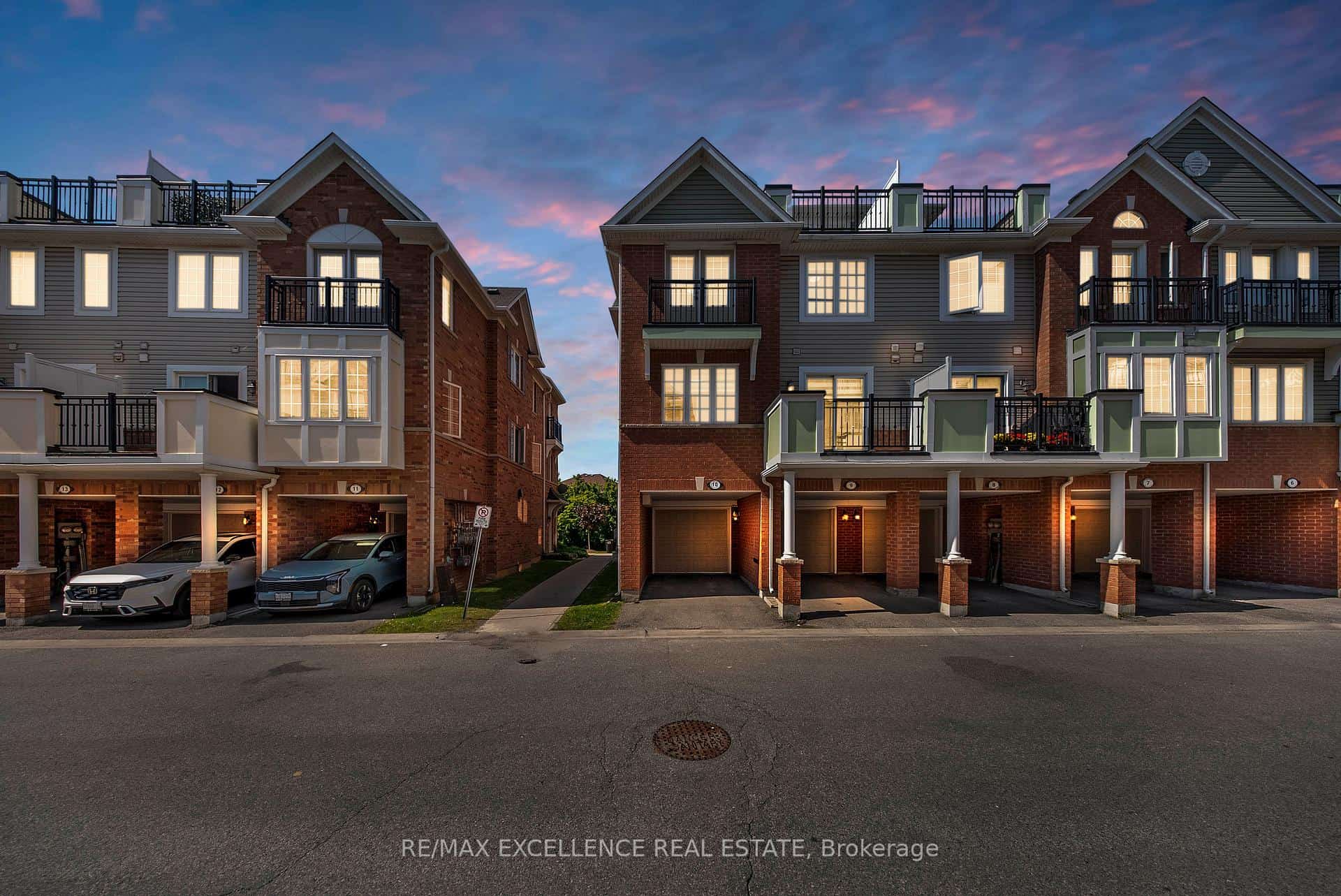 2614 Dashwood Drive #10, Oakville, ON L6M 0K5