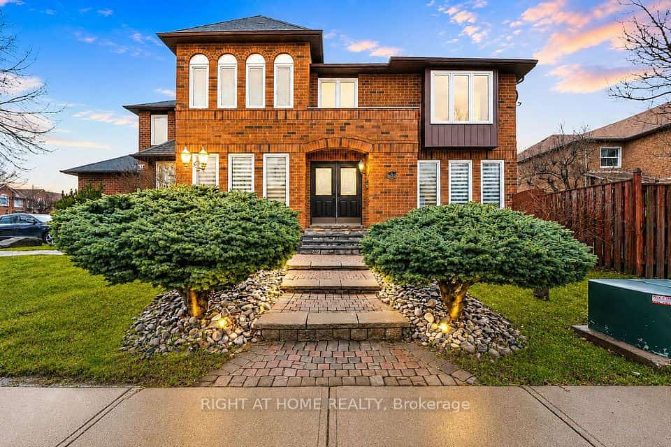 39 Banner Road, Brampton, ON L6X 4K8