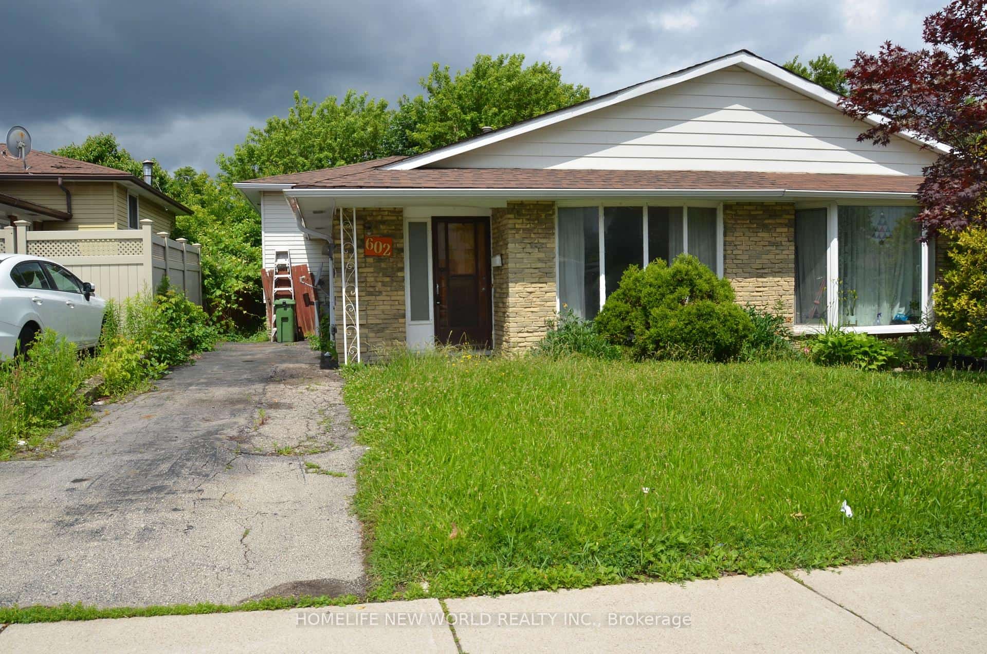 602 Upper Paradise Road, Hamilton, ON L9C 5P6