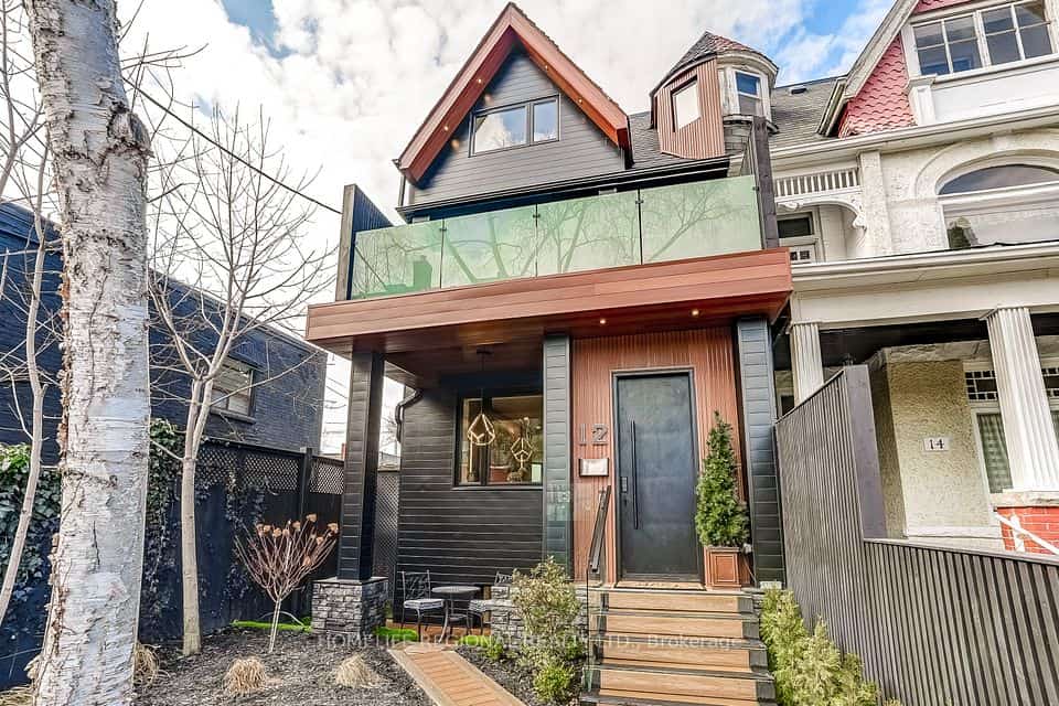 12 Macdonell Avenue, Toronto, ON M6R 2A2