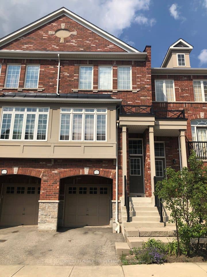 7227 Triumph Lane, Mississauga