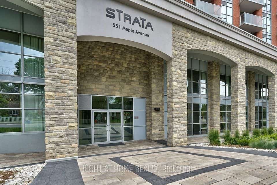 551 Maple Avenue #1002, Burlington, ON L7S 1M7