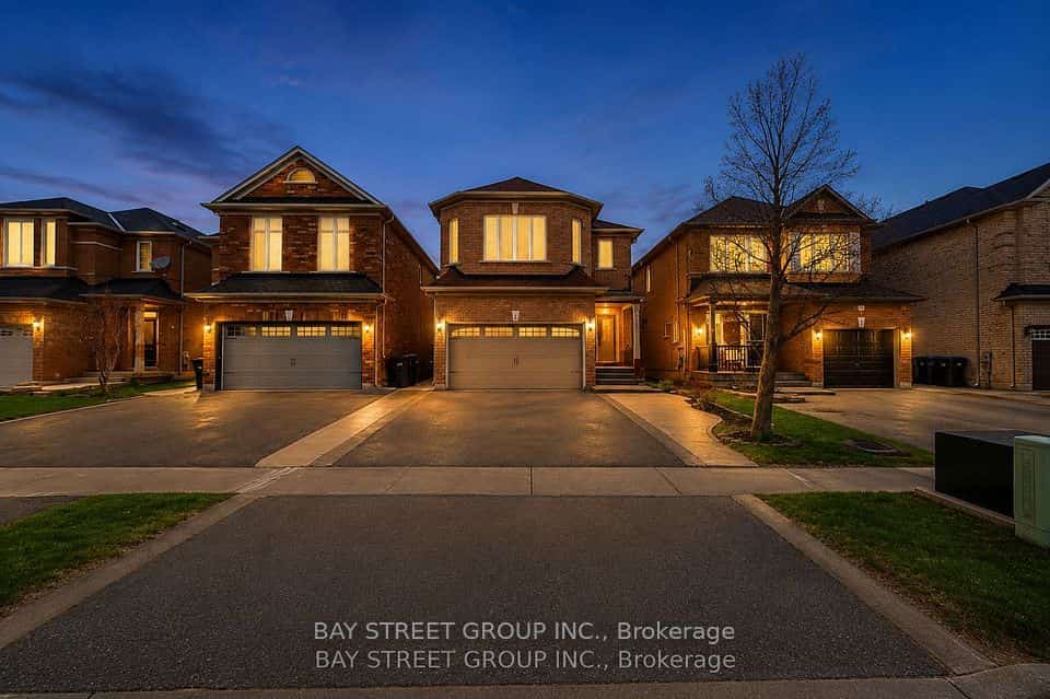 5 Cedargrove Road, Caledon, ON L7E 2L4