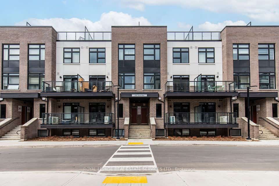 1597 Rose Way #107, Milton, ON L9E 1N4