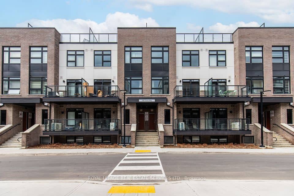 1597 Rose Way, Milton