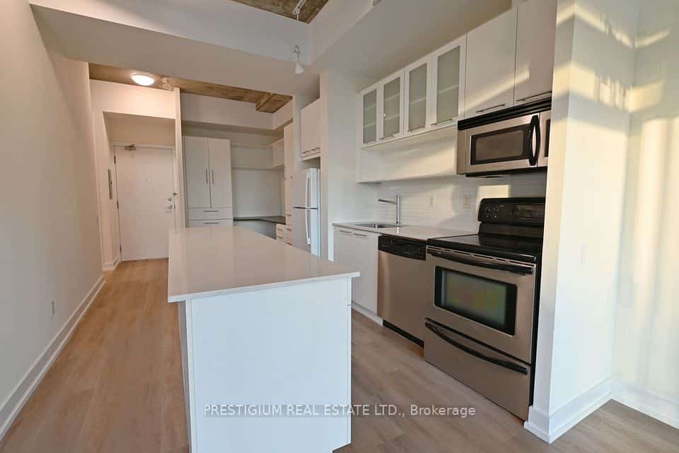 66 Portland Street #611, Toronto, ON M5V 2M6