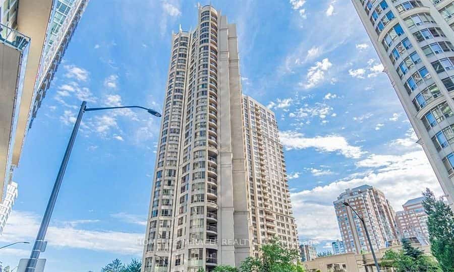 3880 Duke Of York Boulevard #1401, Mississauga, ON L5B 4M7