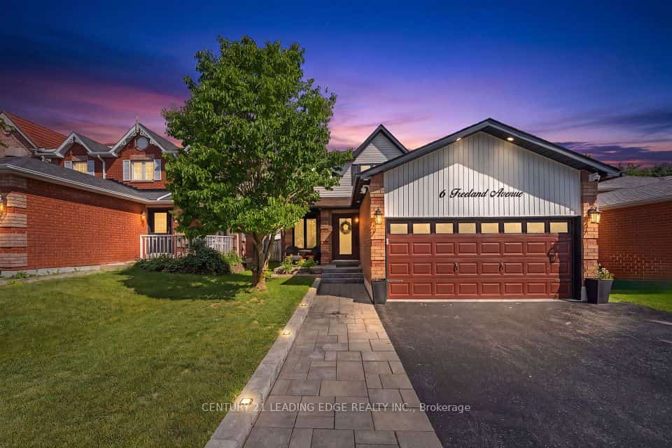6 Freeland Avenue, Clarington, ON L1C 4R9