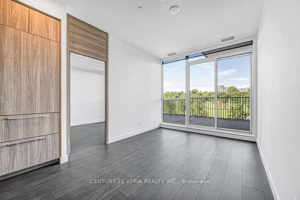 18 Esther Shiner Boulevard #201, Toronto, ON M2K 0J7