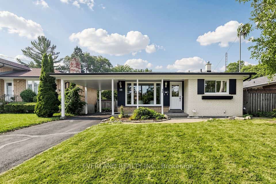 38 Six Nations Avenue, Toronto, ON M1H 1R5
