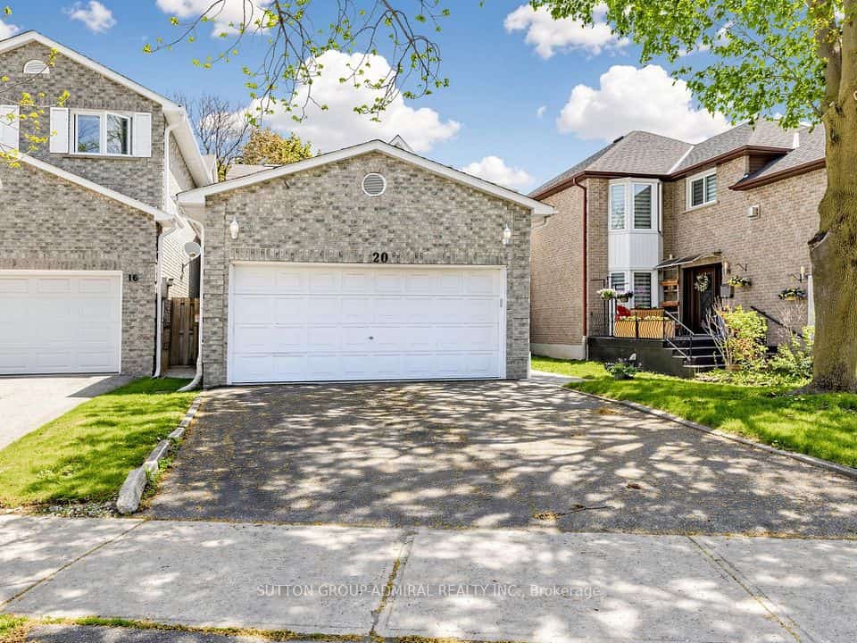 20 Esther Crescent, Vaughan, ON L4J 3L4