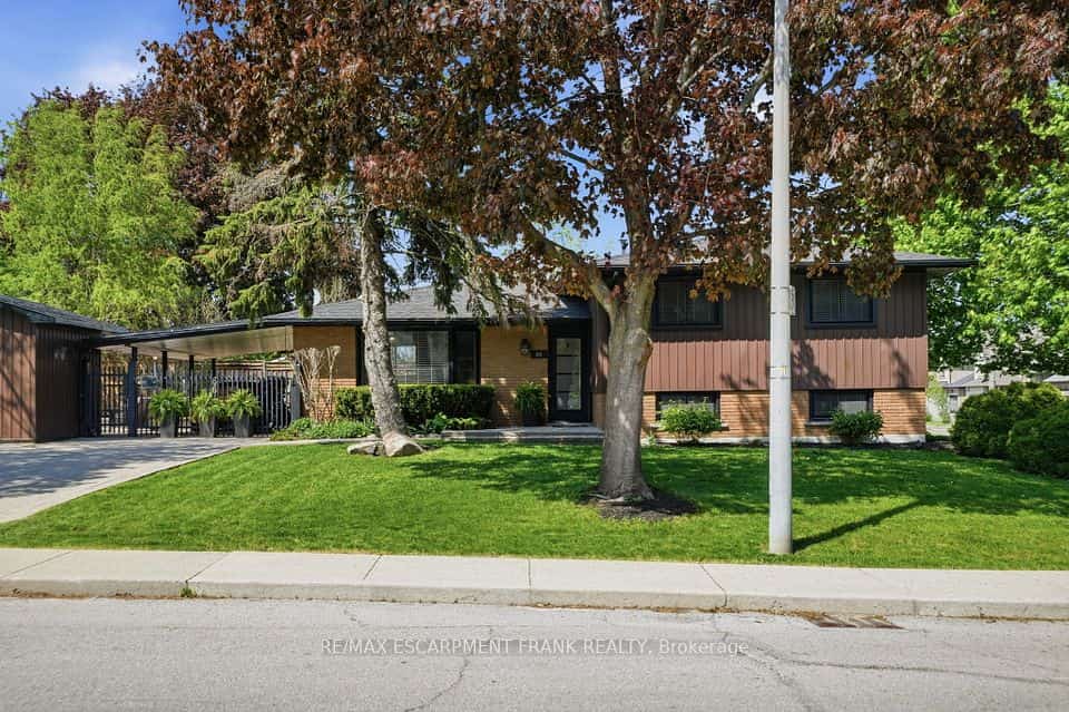 66 Purnell Drive, Hamilton, ON L9C 4Y3