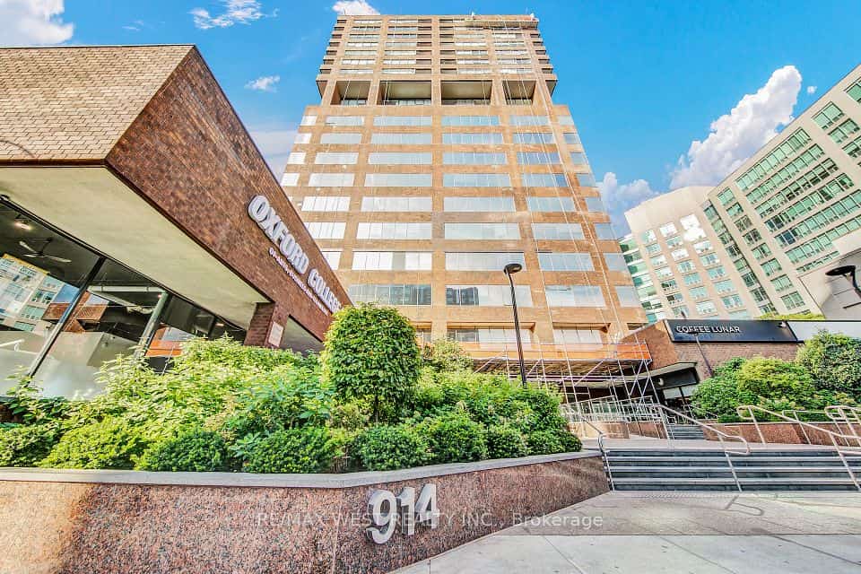 914 Yonge Street #1202, Toronto, ON M4W 3C8